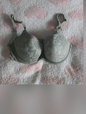 No Boundaries 32D